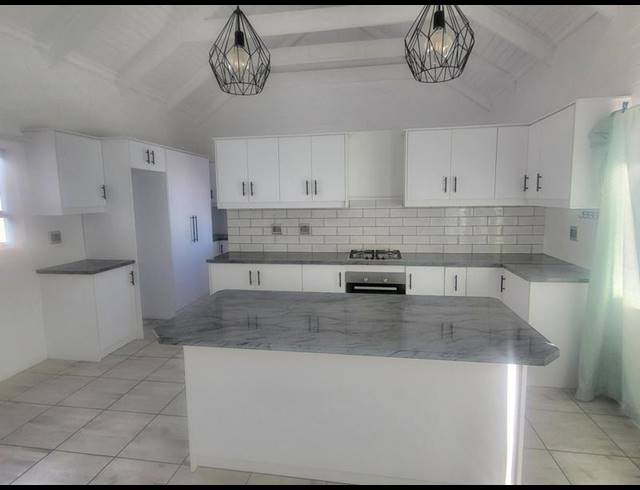 3 BEDROOM HOUSE FOR SALE IN LAAIPLEK